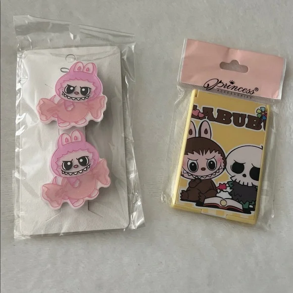 Labubu | Accessories | Labubu Hair Clips And Pocket Mirror F  display picture 2